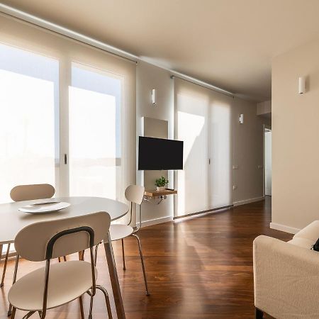 Penthouse Center Apartment Cagliari Bagian luar foto