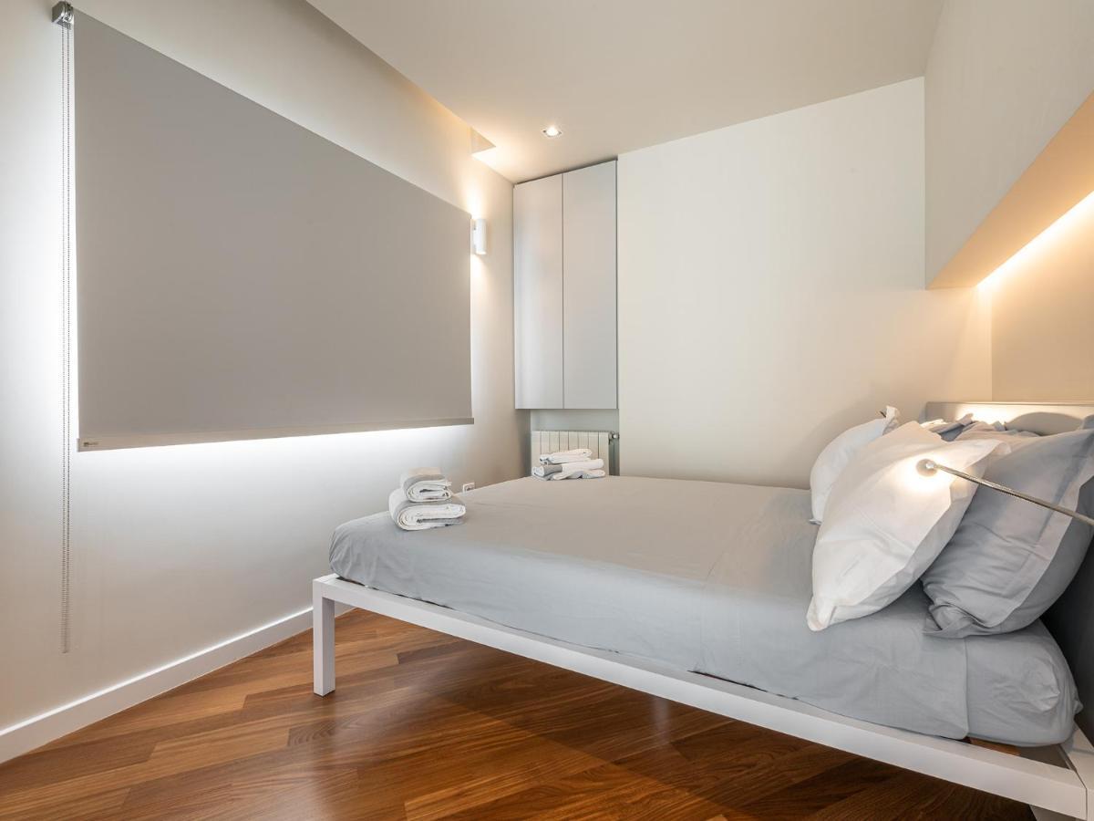Penthouse Center Apartment Cagliari Bagian luar foto