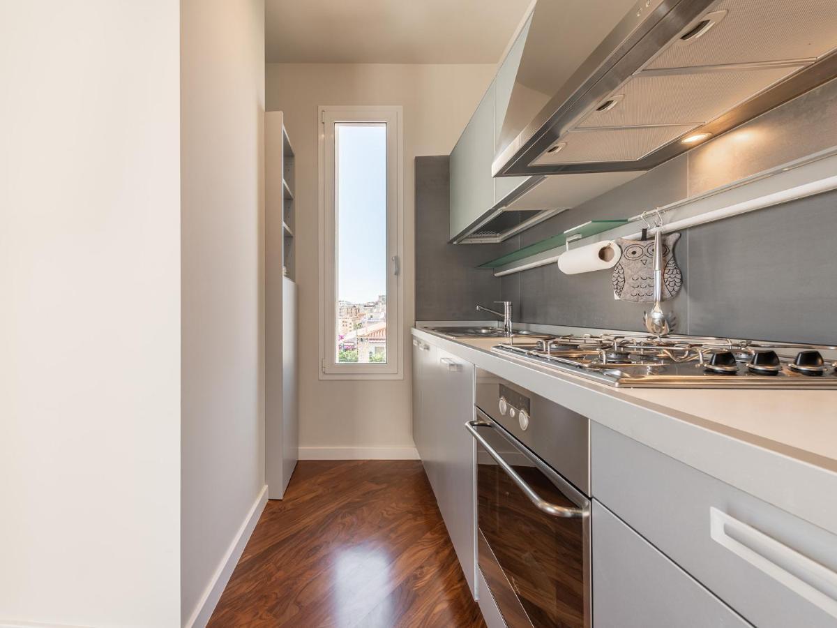 Penthouse Center Apartment Cagliari Bagian luar foto