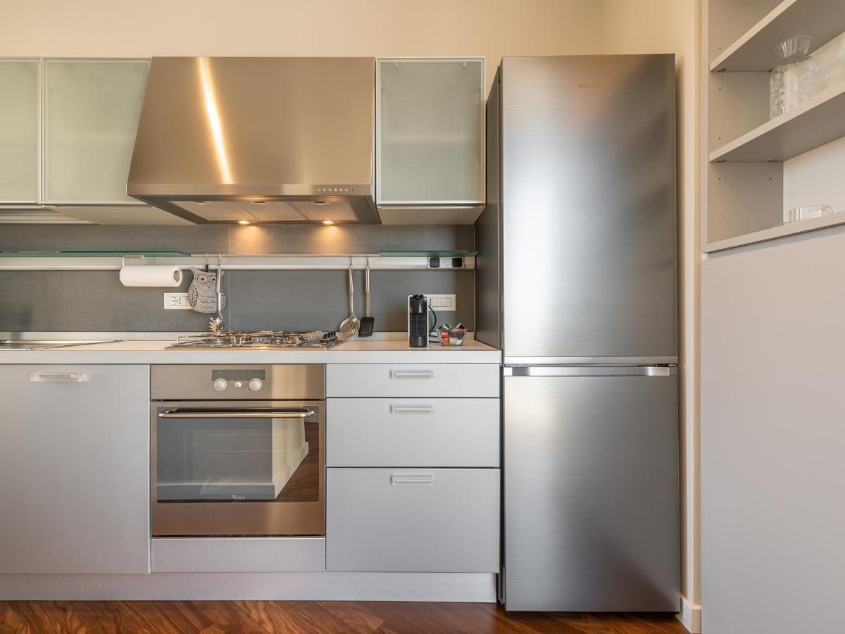 Penthouse Center Apartment Cagliari Bagian luar foto
